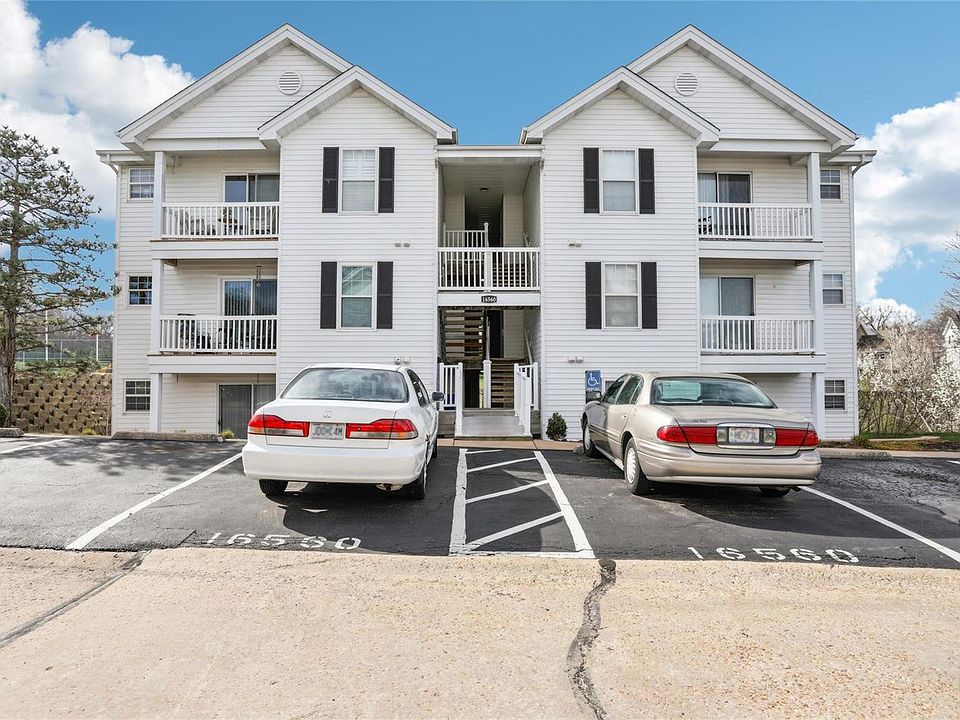 1st image of 16560 Victoria Crossing Dr Unit B