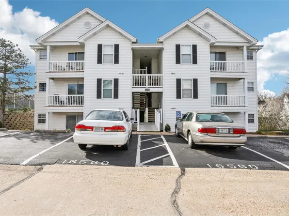 16560 Victoria Crossing Dr Unit B, Grover, MO 63040
