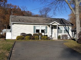 28 Pine Grove Rd, Southington, CT 06489