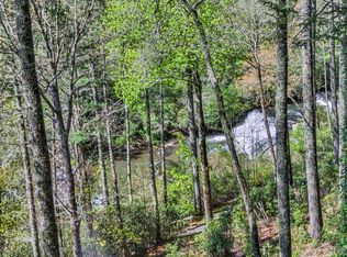 108 River Park Villas Dr #B, Sapphire, NC 28774
