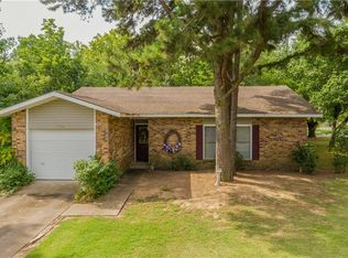 1601 Vernon St, Ozark, AR 72949