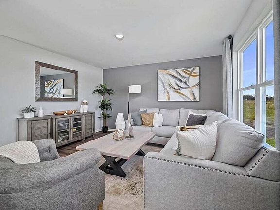 3rd image of 4070 Viceroy St