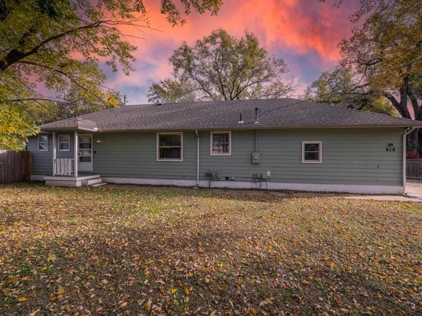 618 W 36th St N, Wichita, KS 67204