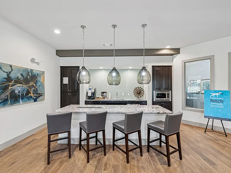 West Creek Apartments — Photo 46