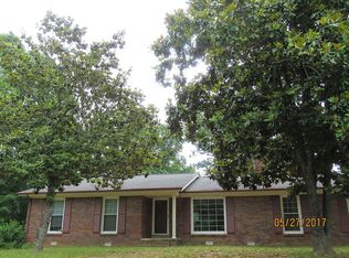1320 Bear Creek Rd S, Pinson, TN 38366