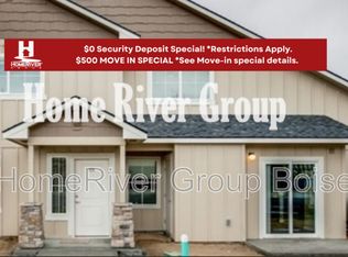 808 E Wandering Ln #102, Kuna, ID 83634