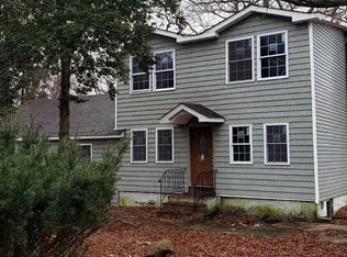 127 Gray Ave, Medford, NY 11763