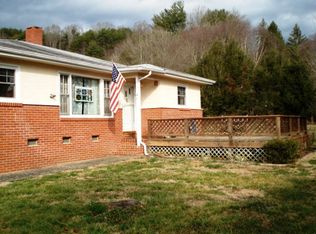 70 Mitchell Mountain Rd, Bryson City, NC 28713