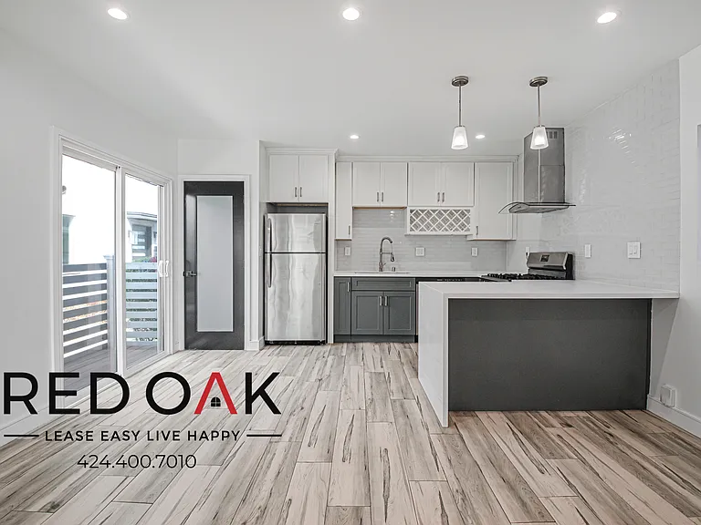 836 N Van Ness Ave #A — Photo 1