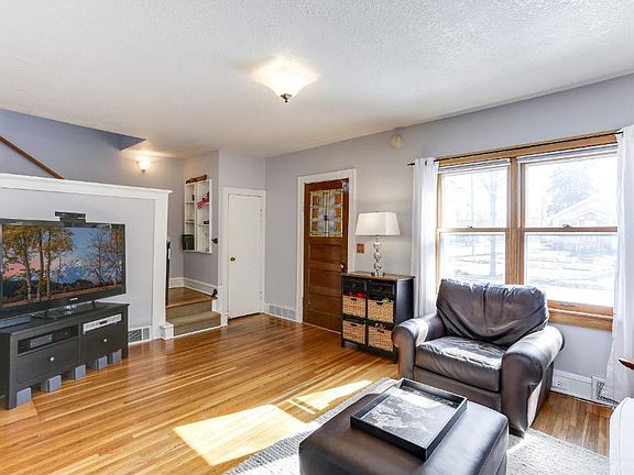 4th image of 5500 32nd Ave S