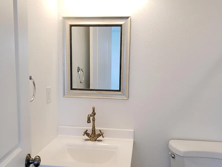 studio bathroom