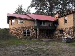 210 Flint Ln, Big Sandy, TN 38221