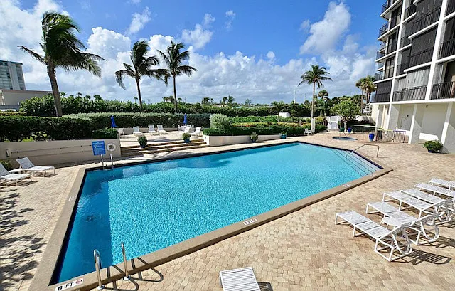 9650 S Ocean Dr — Photo 54