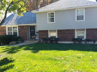 8916 Evanston Way, Kansas City, MO 64138