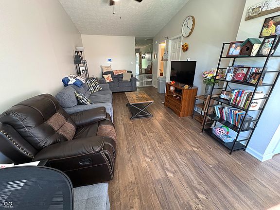 4th image of 2184 Galaxy Dr