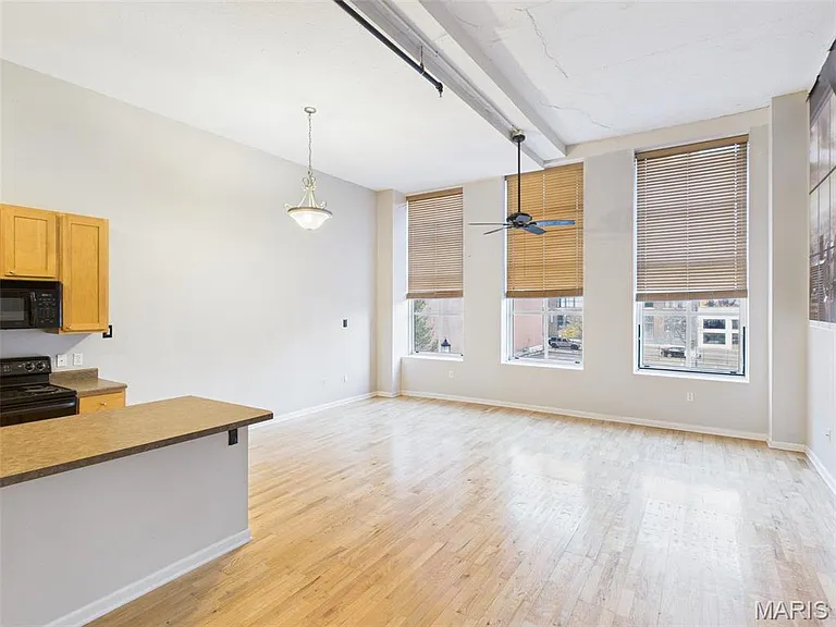 1501 Locust St #201 — Photo 6