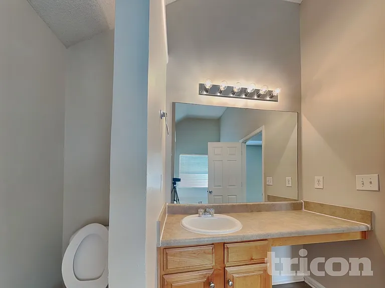 205 Oak Terrace Dr — Photo 10