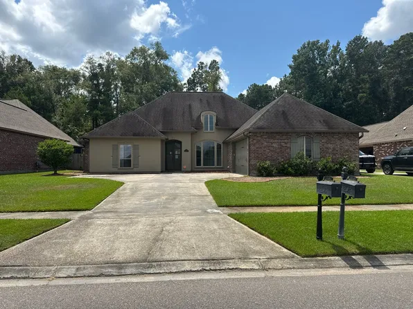 13348 Williamsburg Dr, Walker, LA 70785