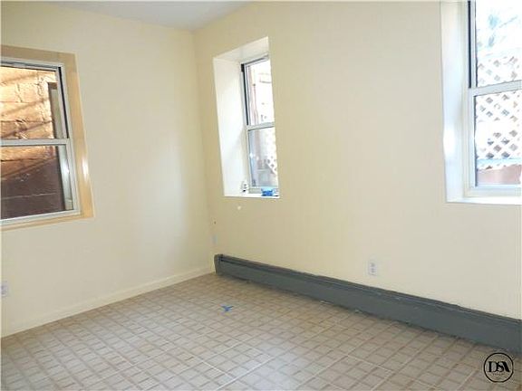 2nd image of 322 E 4th St APT Br