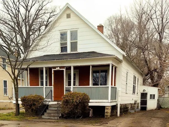 609 11th St, Bay City, MI 48708
