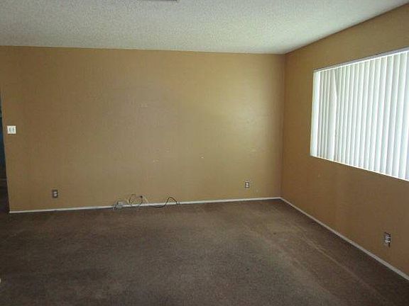 4th image of 2174 Del Monte Dr