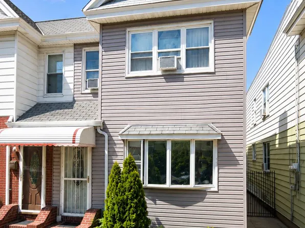 69-11 58th Rd, Maspeth, NY 11378