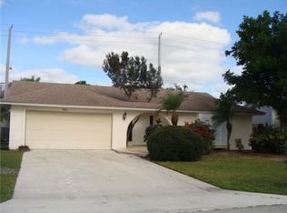 1111 Rainwood Cir W, Palm Beach Gardens, FL 33410