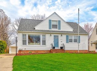 5035 N Barton Rd, Lyndhurst, OH 44124