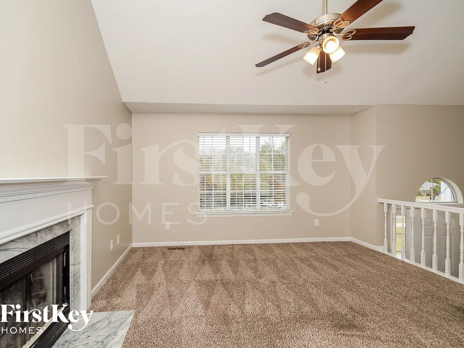 3 bed, 2.0 bath, 1486 sqft, $1,740 — Photo 3