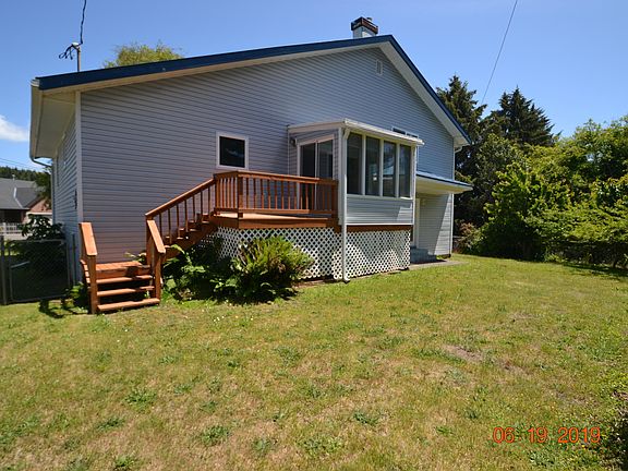 5th image of 2775 SW Dune Ave