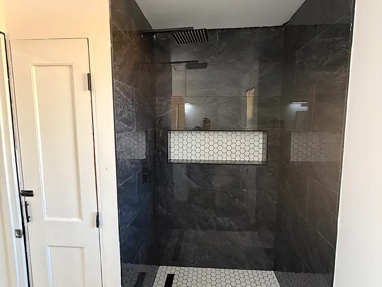208 E Naches Ave #B — Photo 9