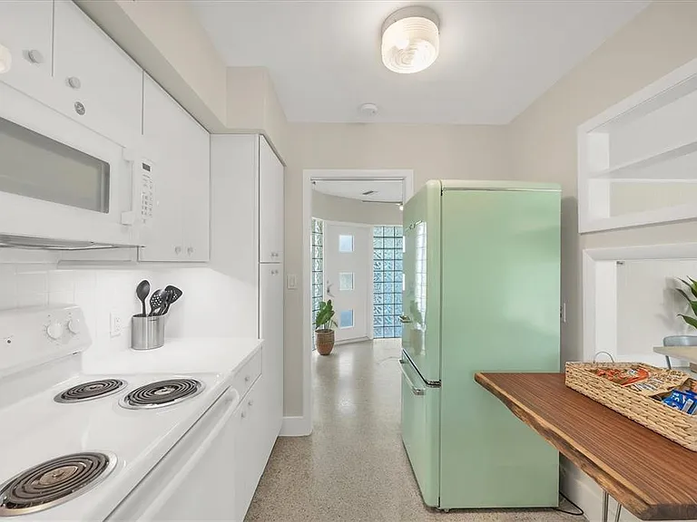 550 Gaspar Dr — Photo 18