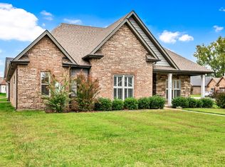 276 Dorchester Cir, Clarksville, TN 37043
