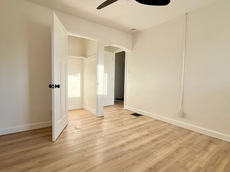 680 Woodbury Ave #680 — Photo 8