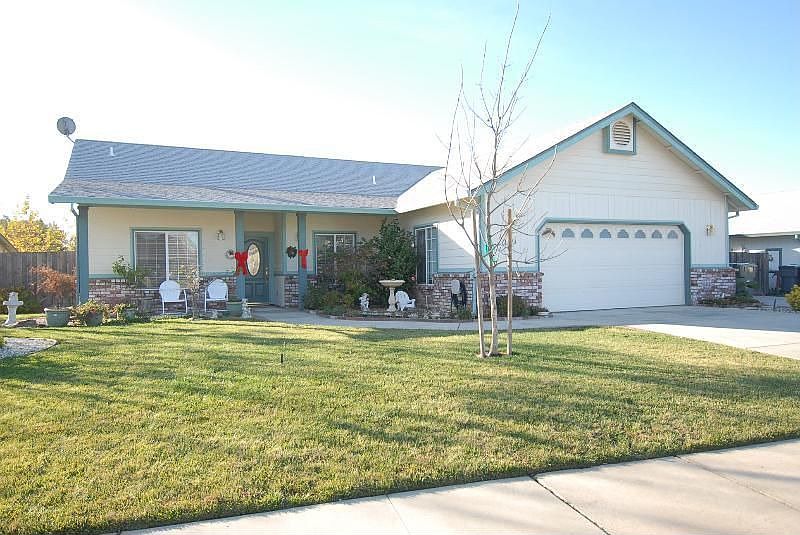 2nd image of 3343 Nathan Dr