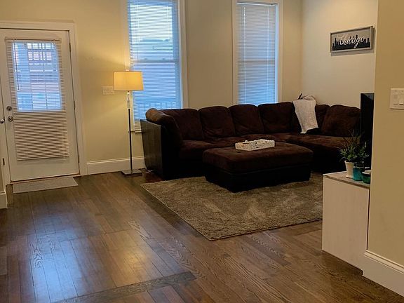 4th image of 2619 N Southport Ave APT 2