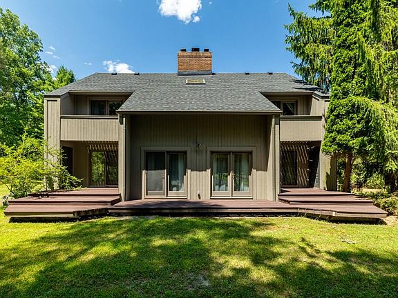 3rd image of 3447 River Pines Dr