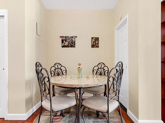 5th image of 415 E 52nd St APT 9FB