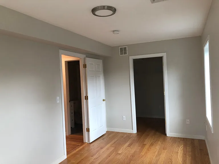 38 Westford St #38 — Photo 16