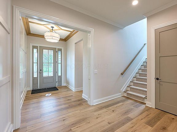 3rd image of 7505 Steeplechase Ln