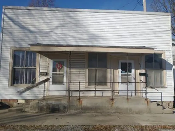 52-54 S East St, Frankfort, IN 46041