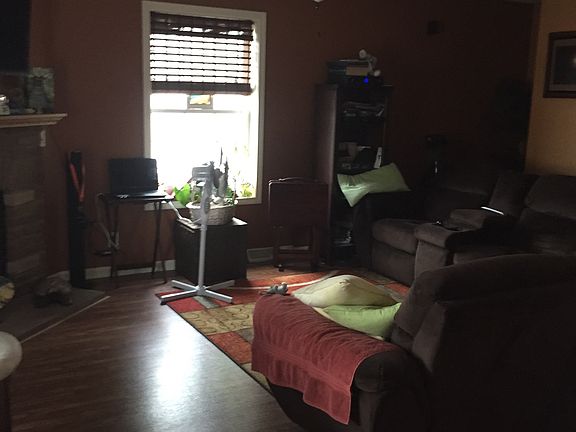 2nd image of 27475 Kaufman St