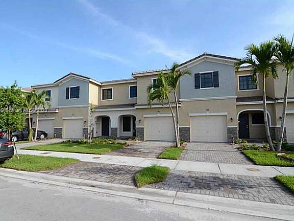 3rd image of 322 NE 194th Ln #322