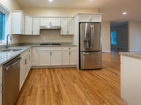similar kitchen
