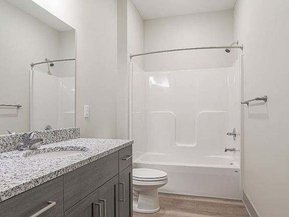 4th image of 11110 Farmway Dr #D2