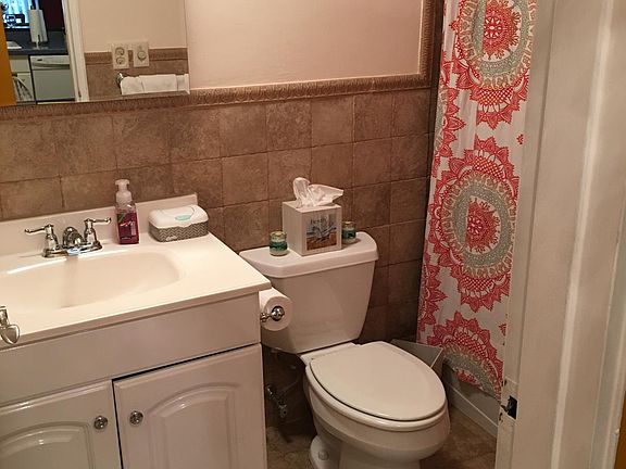 4th image of 392 Sierra Vista Ln