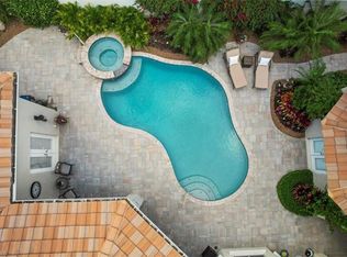 9001 Terranova Dr, Naples, FL 34109