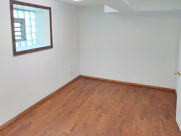 5th image of 443 Marengo Ave #B