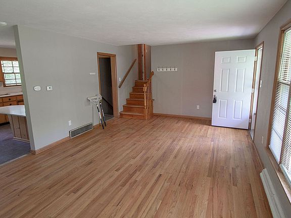 3rd image of 2008 Woodlea Dr