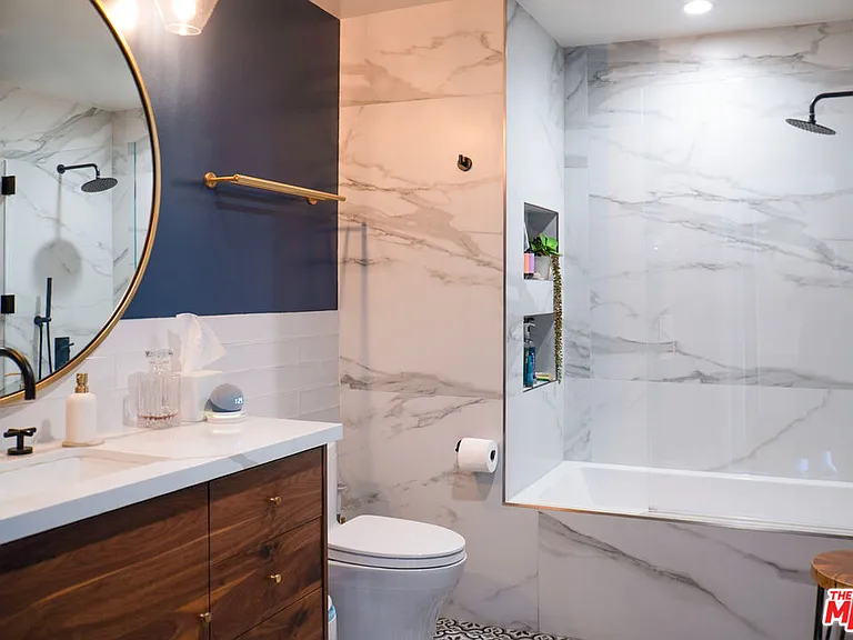 460 S Spring St #903 — Photo 27